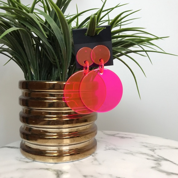‼️ Neon Hot Pink Acrylic Circle Drop Earrings - Picture 2 of 7